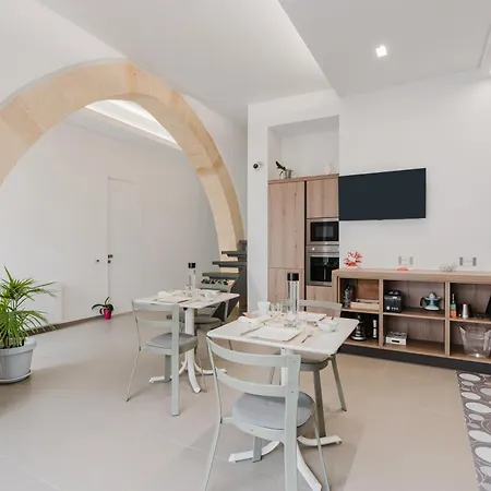 Casa Umeli With Jacuzzi And Sauna Bed & Breakfast 4*