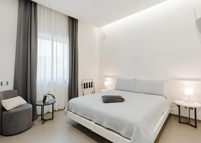 Bed and breakfast Casa Umeli With Jacuzzi And Sauna