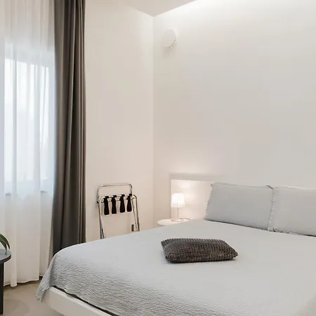Casa Umeli With Jacuzzi And Sauna Bed & Breakfast