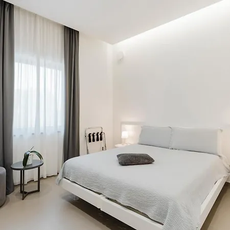 Bed & Breakfast Casa Umeli With Jacuzzi And Sauna